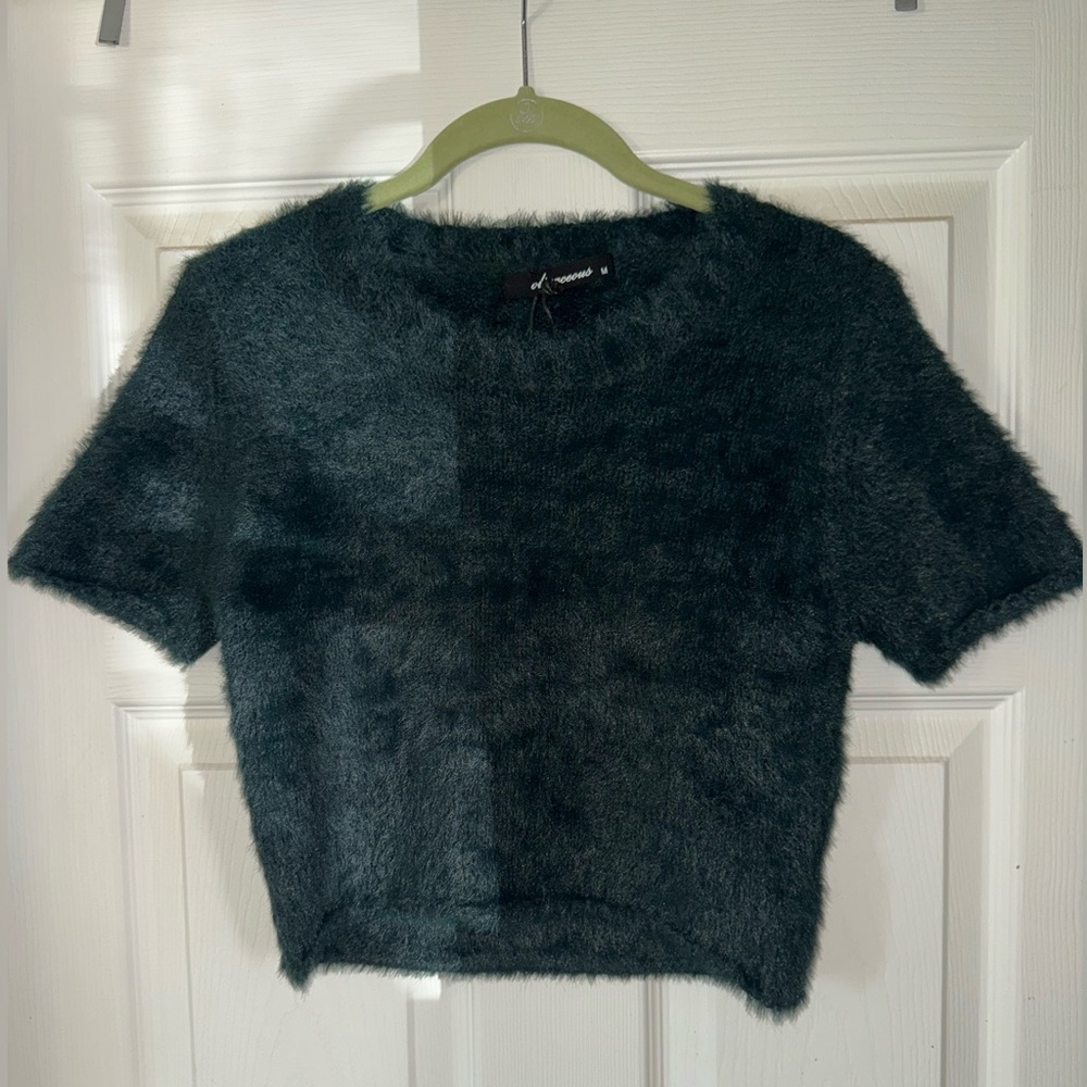 Cute green fuzzy crop top size M